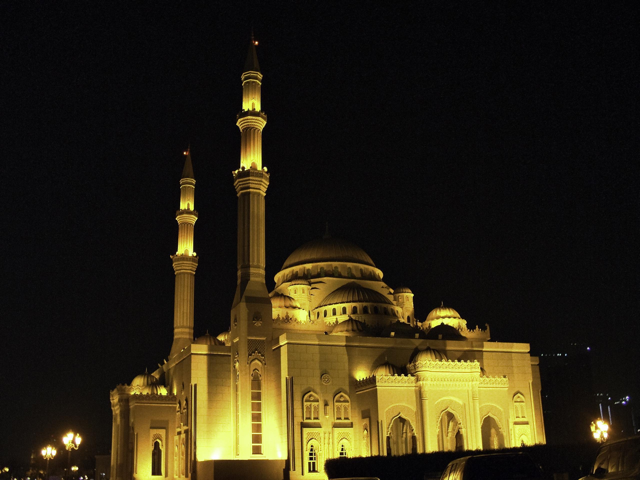 Mosque in Dubai (1)