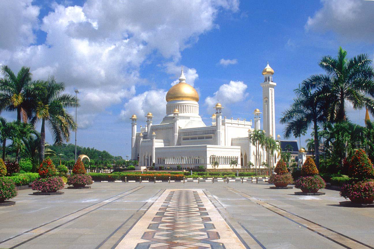 Omar Ali Saifuddin Mosque-Brunei (2)