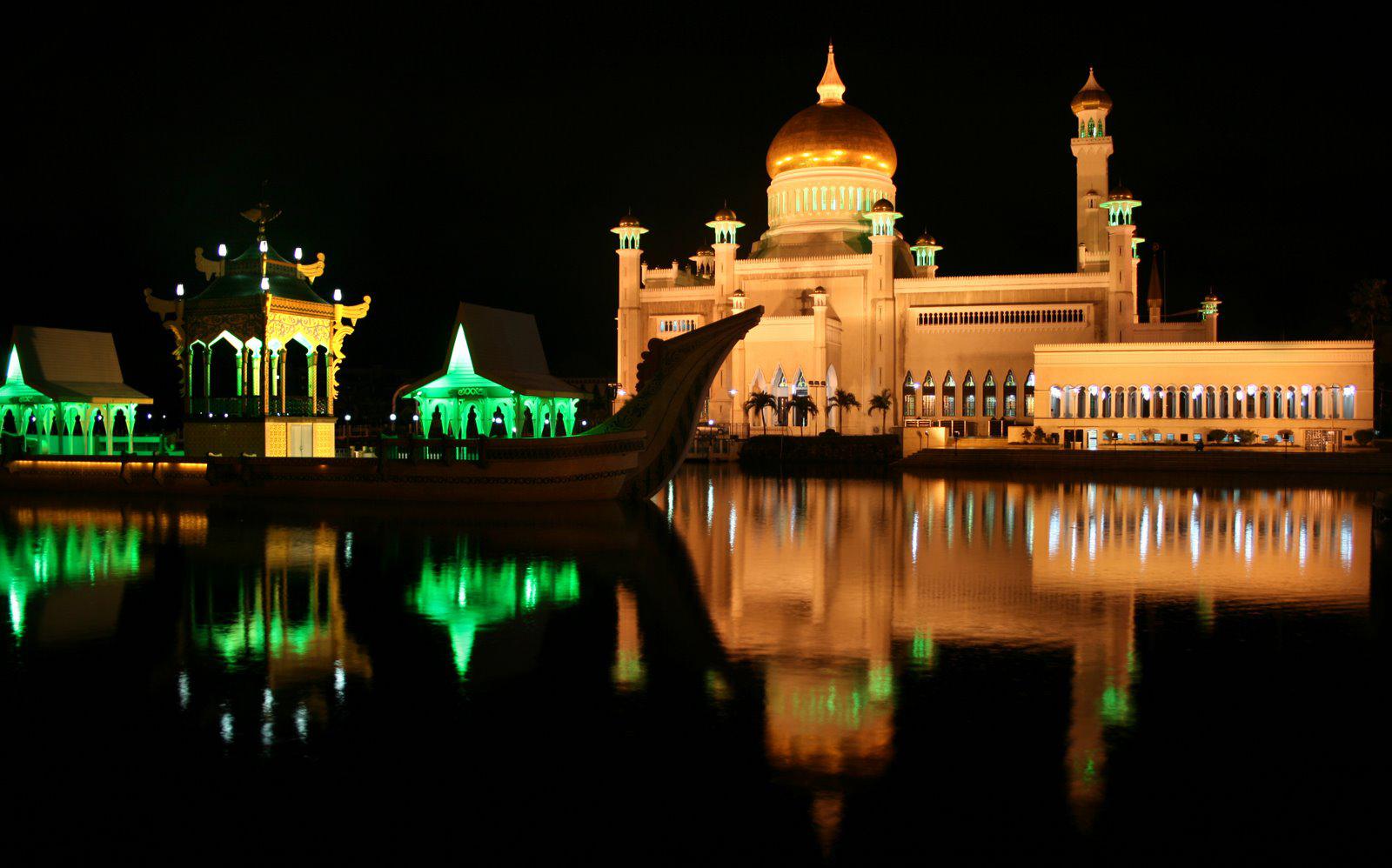 Omar Ali Saifuddin Mosque-Brunei (11)