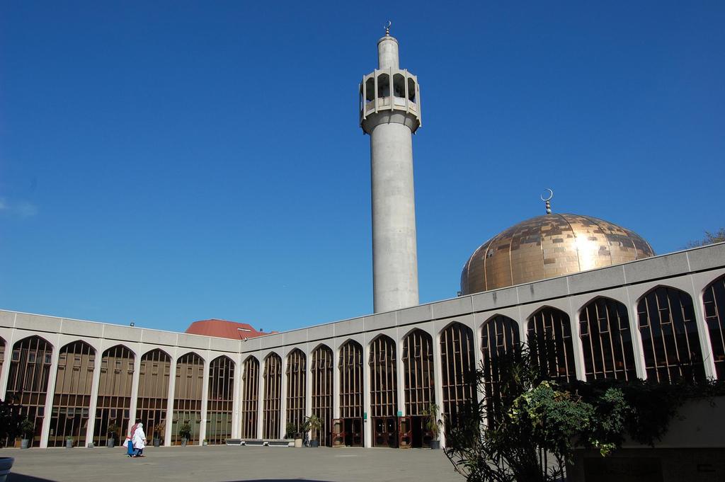 Regent's Park Mosque in London - England
