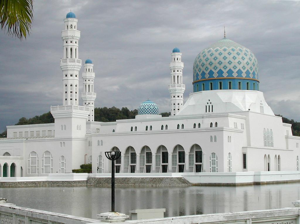 Mosque Kota Kinabalu in Sabah - Malaysia