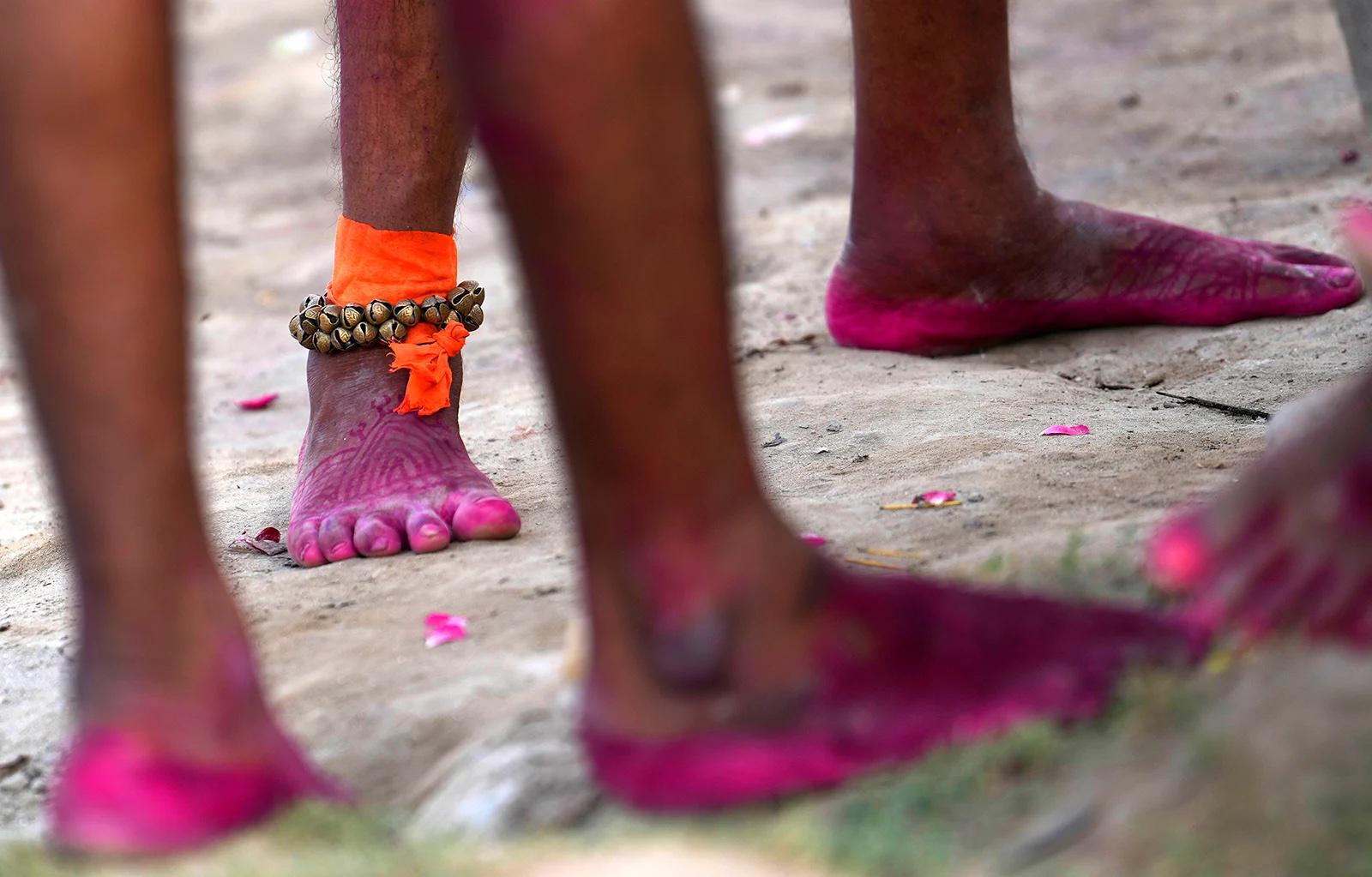 Les pieds de pèlerins hindous