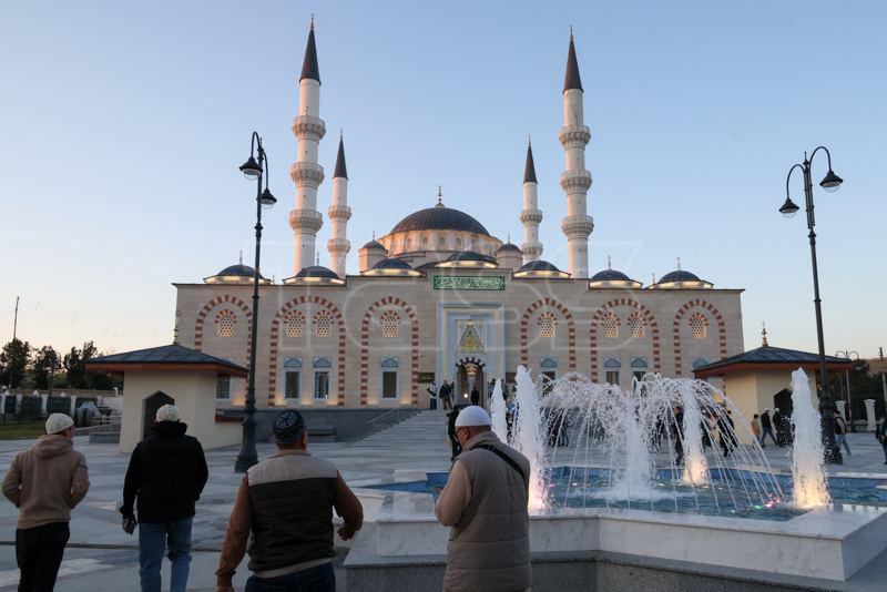 Célébrations de la fête musulmane Aïd al-Fitr dans des villes russes.6