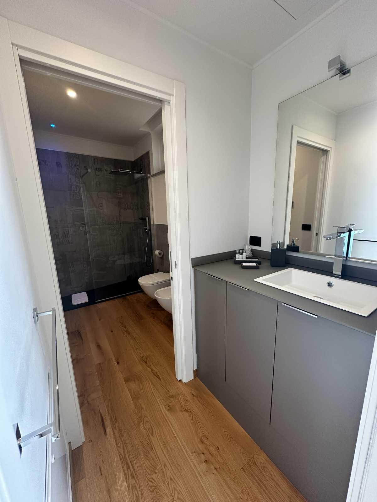 B - Studio Apartment (2nd floor)