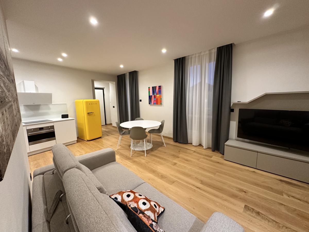 C - Suite Apartment (2nd floor)