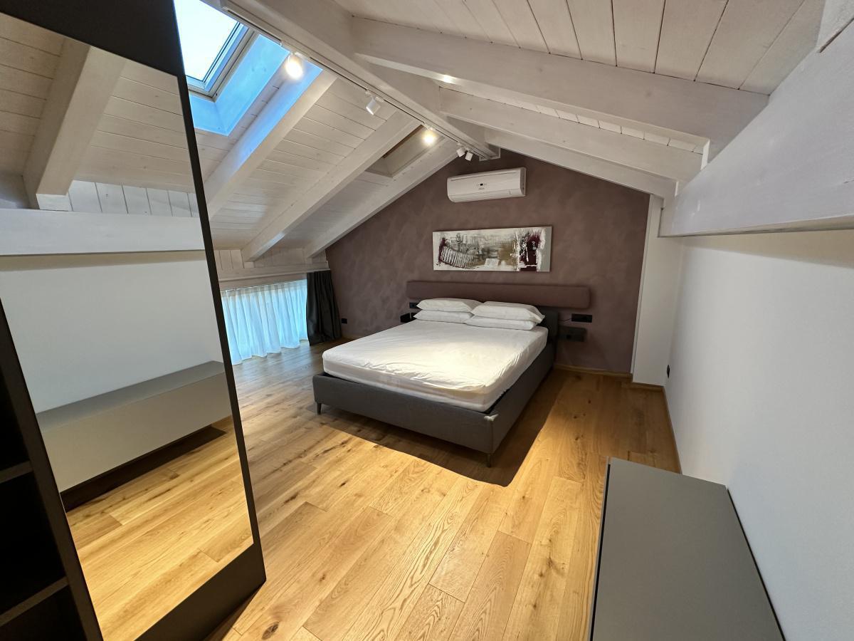 D - Mansard Apartment (2nd floor)