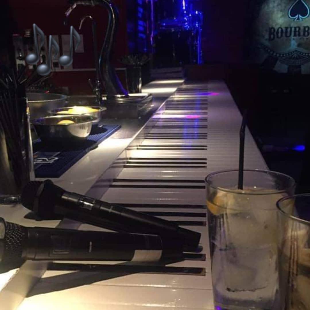 BOURBON CAFÉ