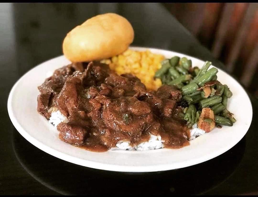 Nina P's Cafe of Lake Charles joins the Platinum Dining Club!