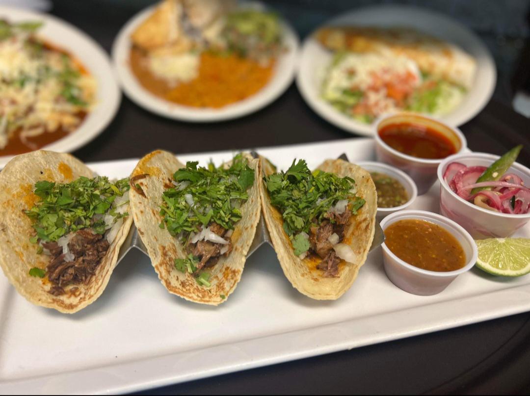 Los Poncho's of Liberty Texas joins the Platinum Dining Club!