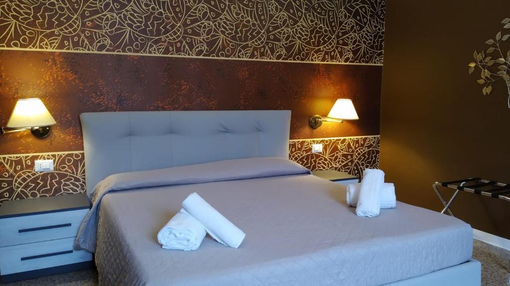 R&B Central Rooms