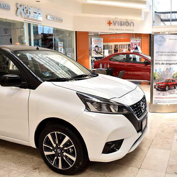 NISSAN