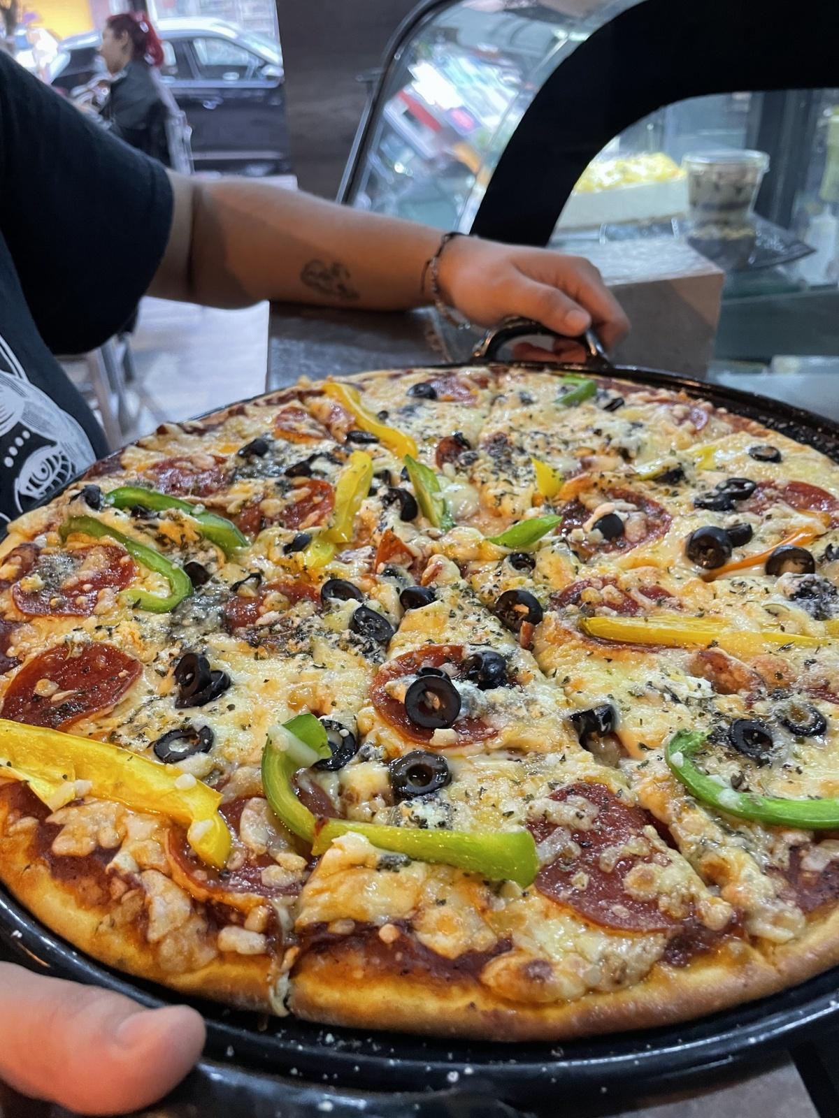 MEYVI PIZZAS MEYVI PIZZAS