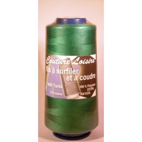  Cône 2743 m polyester vert 6230-136 couture & surfilage