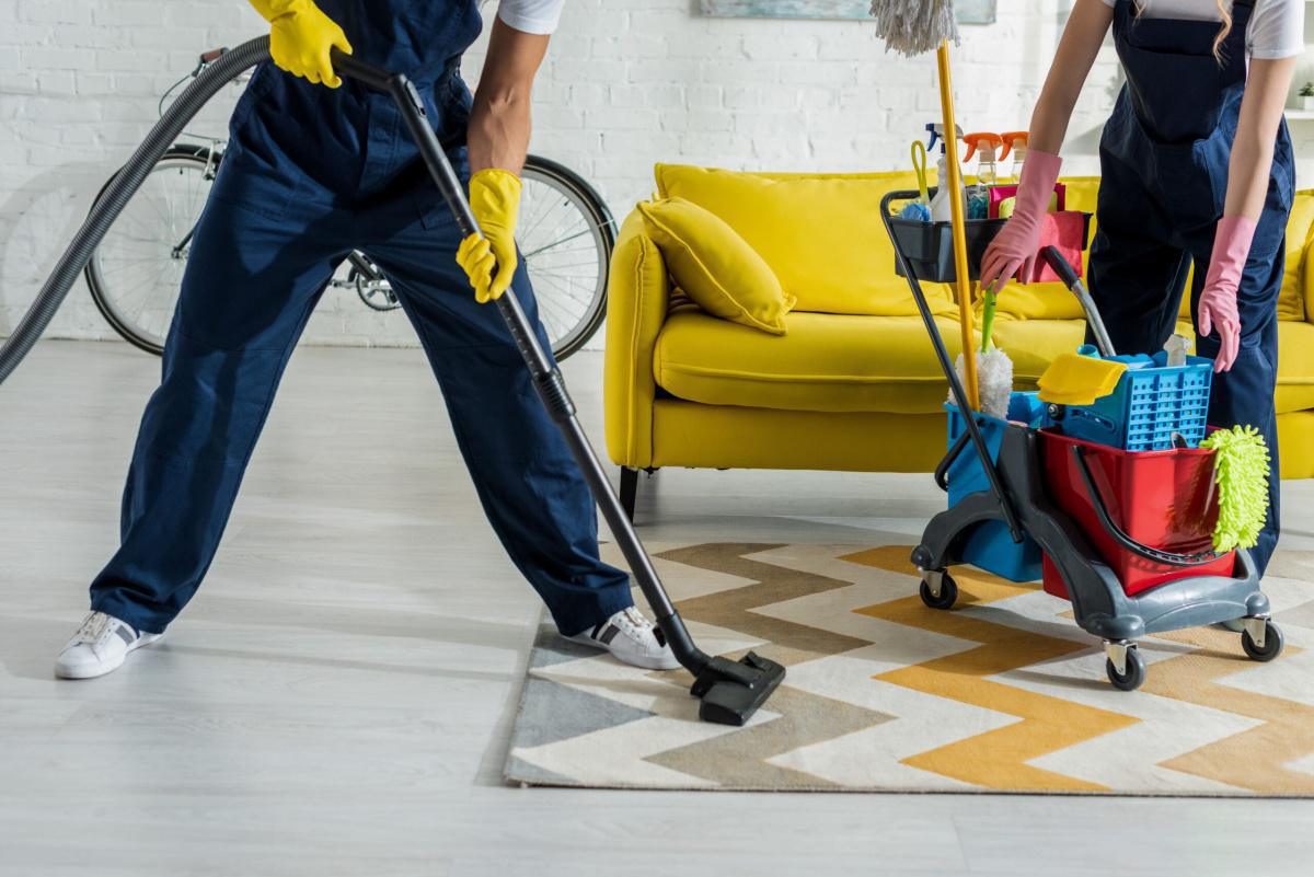 PRESTACIÓN DE SERVICIOS DE PULIDO/ENCERADO/ABRILLANTADO/LAVADO DE ALFOMBRAS EN MUEBLES E INMUEBLES