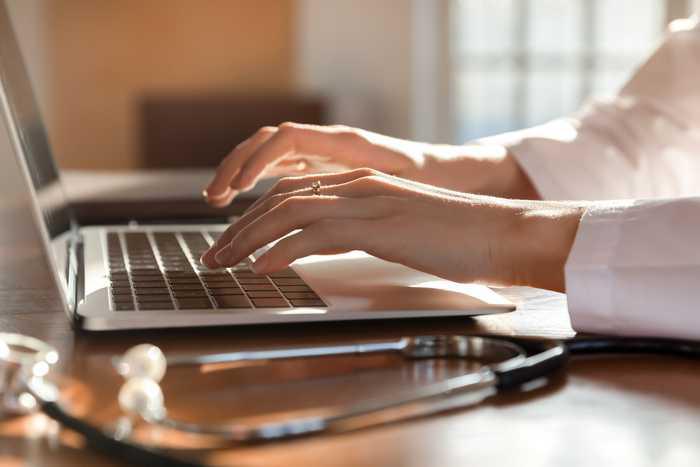 DESARROLLO DE CURSOS DE FORMACIÓN EN LÍNEA