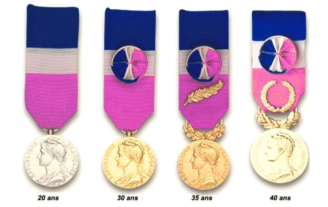 La prime médaille du travail  La prime médaille du travail