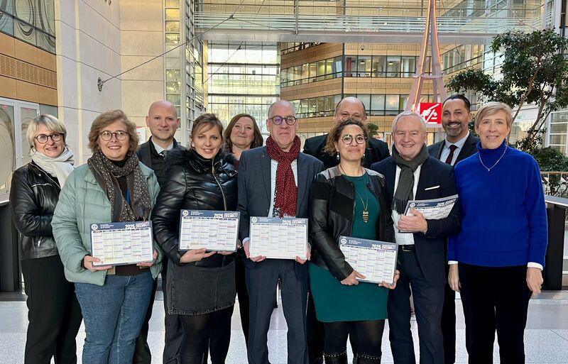 Très bonne année 2025 Très bonne année 2025