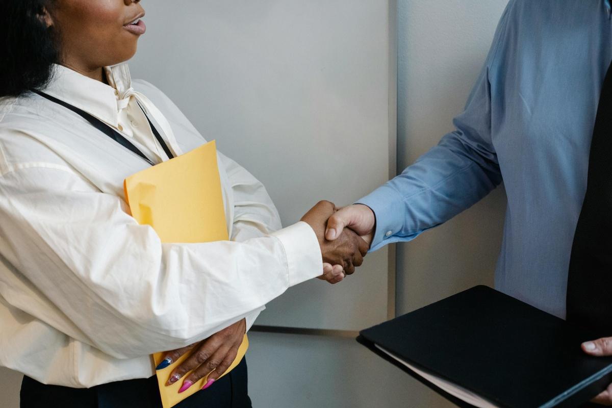 SOUTENIR LE SERVICE SOCIAL DU TRAVAIL, C’EST SOUTENIR LES SALARIÉS !