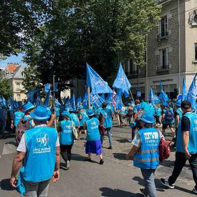Le 13 octobre en France et en Europe : mobilisé.es contre l’austérité, pour les salaires et l’égalité femmes-hommes Le 13 octobre en France et en Europe : mobilisé.es contre l’austérité, pour les salaires et l’égalité femmes-hommes