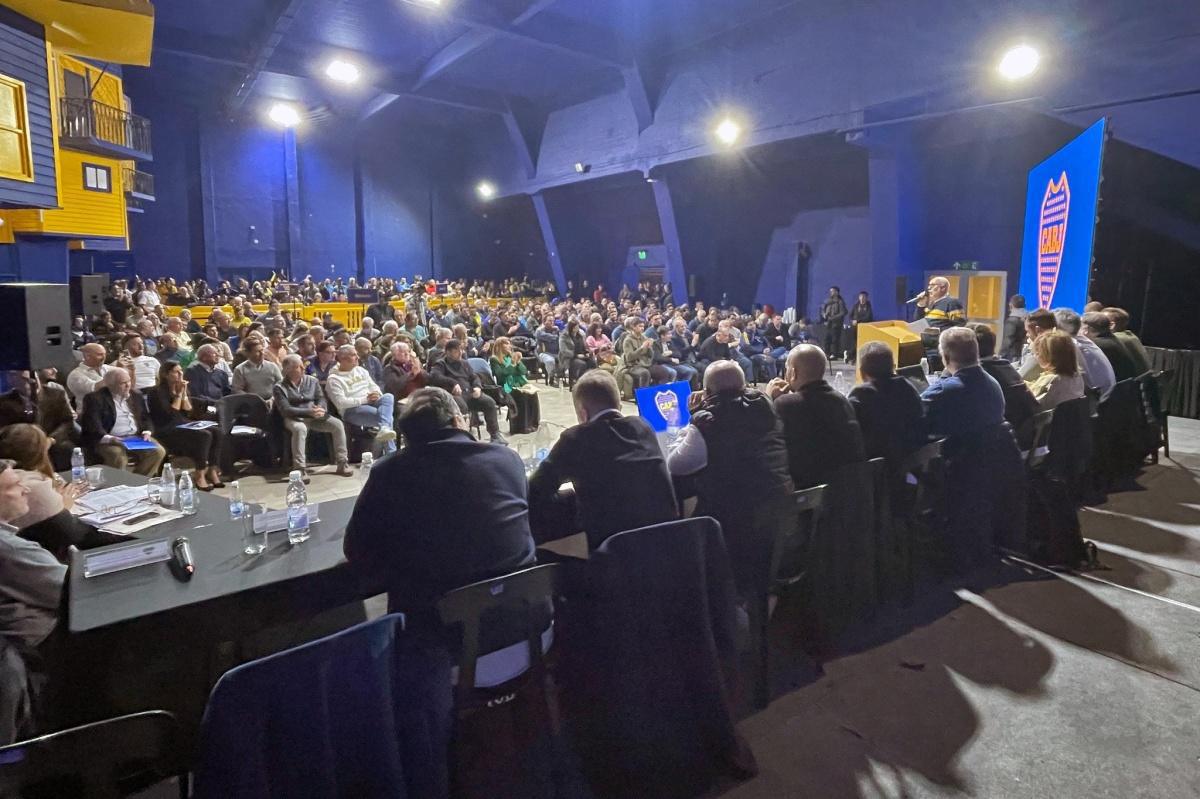 Más obras y superávit Más obras y superávit