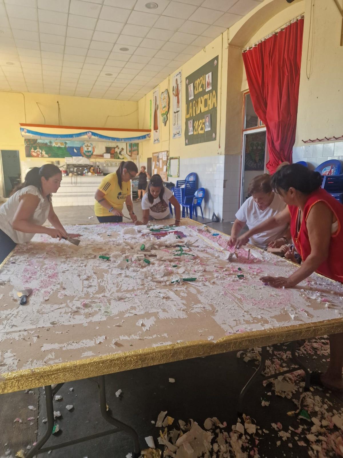 Comenzamos el trono Comenzamos el trono