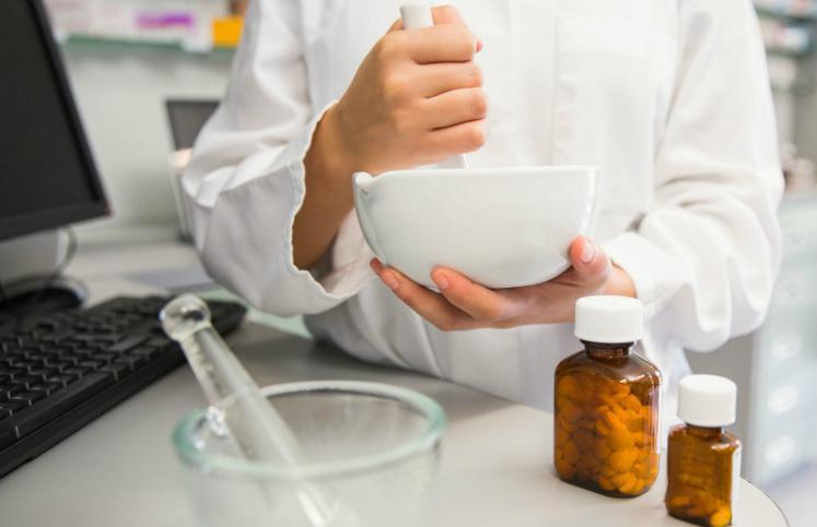 Laboratorio preparazioni galeniche Laboratorio preparazioni galeniche