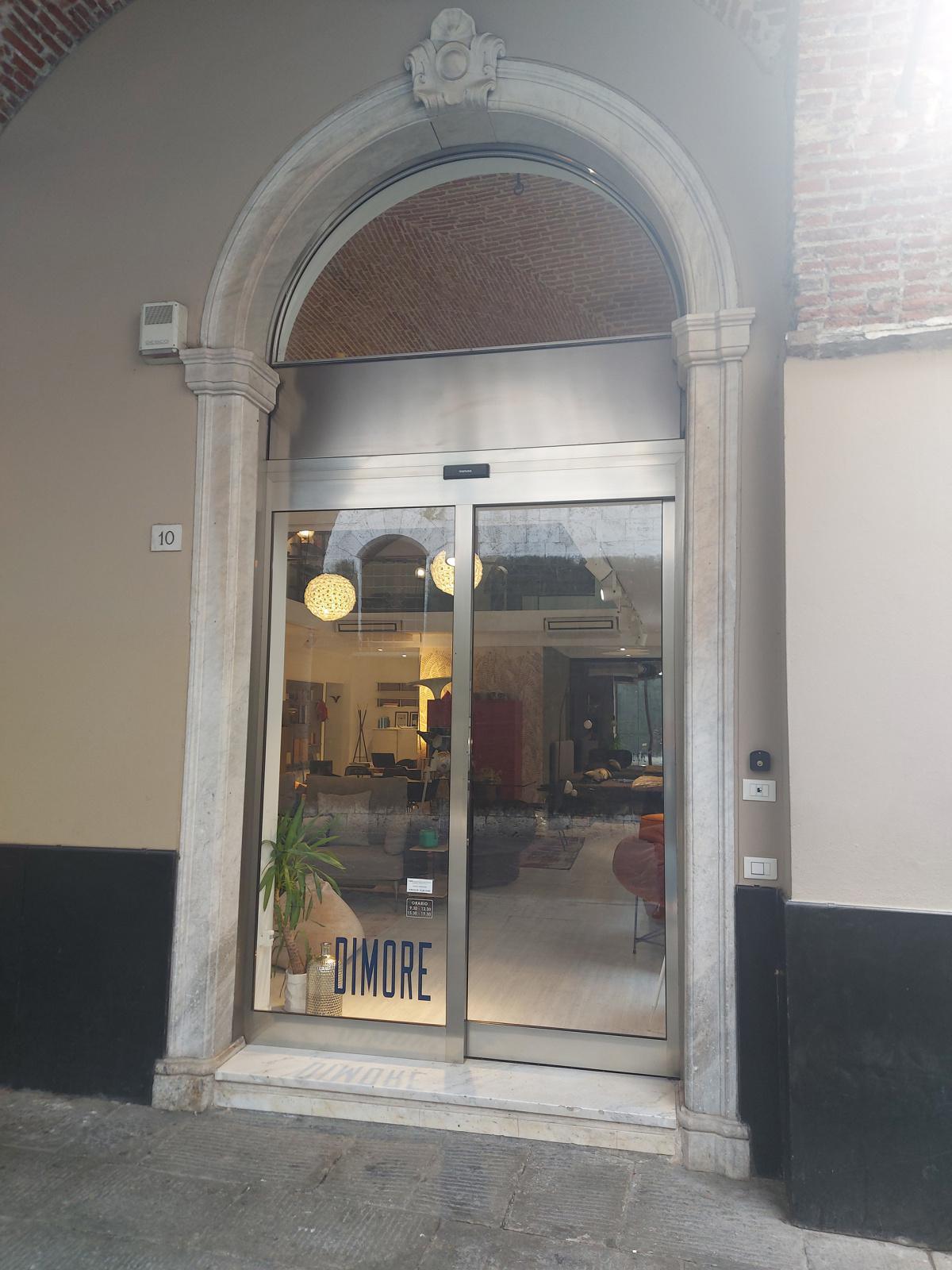MOBILI LAGOMARSINO DAL 1980 DIMORE CHIAVARI