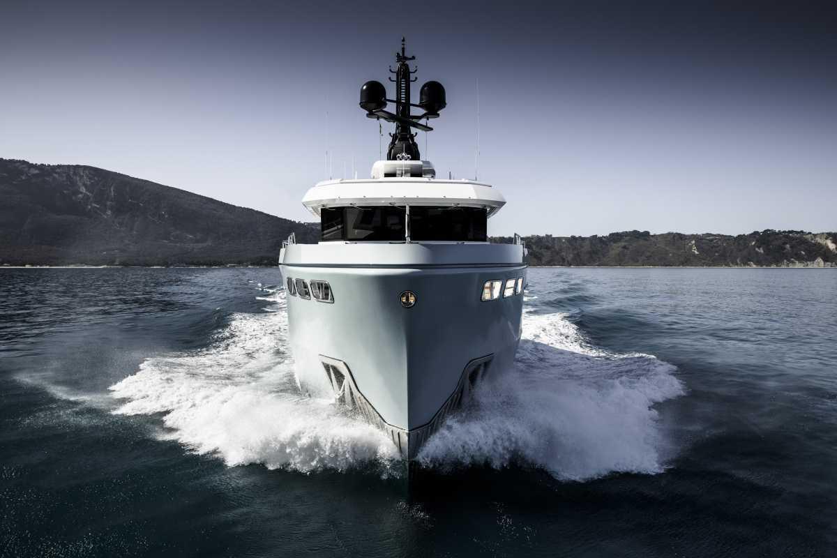 HYDRO TEC Yacht Design ospitato da Atelier NESS1 - gioielleria non convenzionale HYDRO TEC Yacht Design ospitato da Atelier NESS1 - gioielleria non convenzionale
