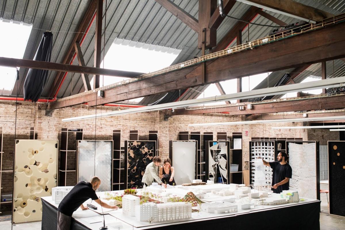 INSTITUTE FOR ADVANCED ARCHITECTURE OF CATALONIA INSTITUTE FOR ADVANCED ARCHITECTURE OF CATALONIA