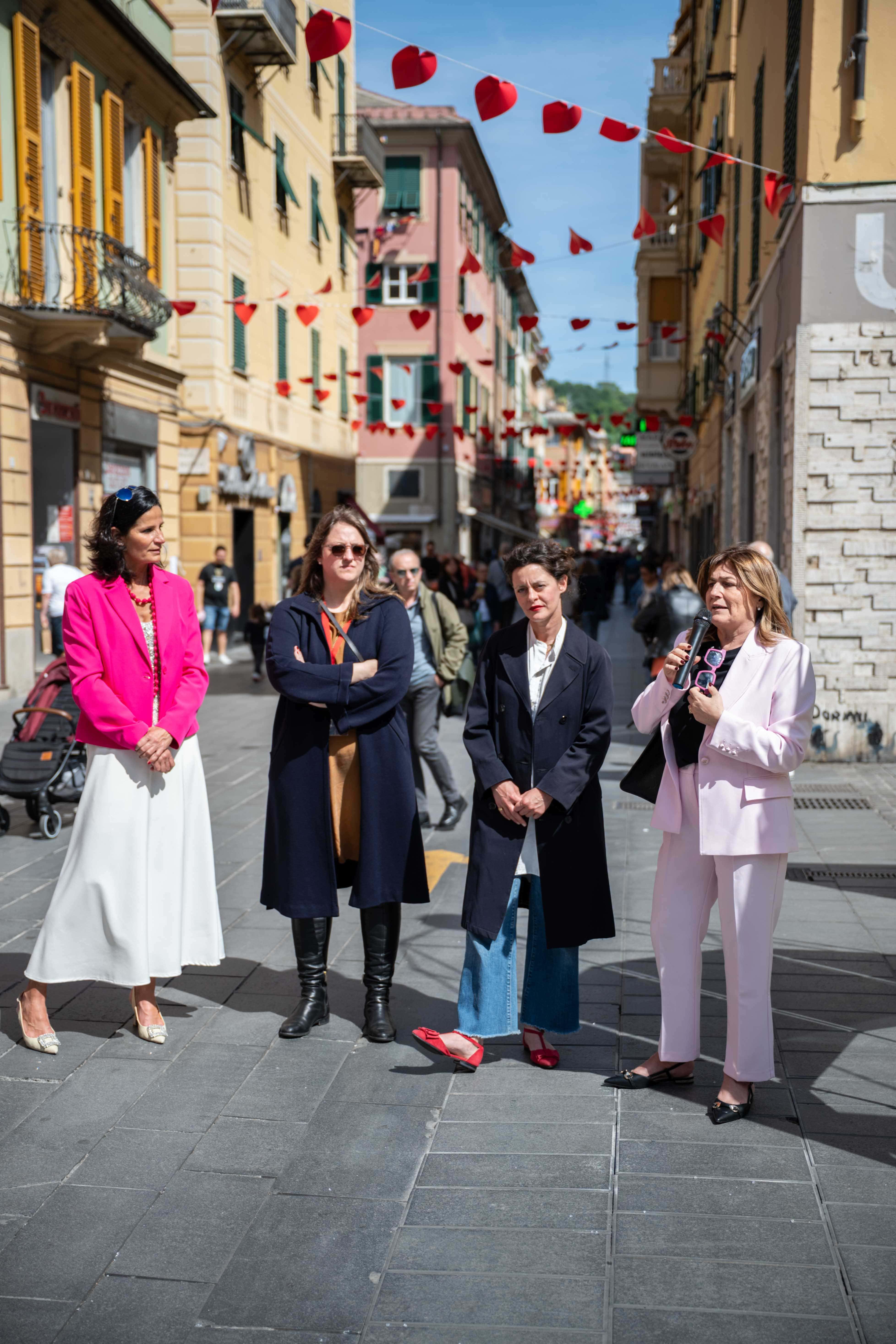 Taglio del nastro - Via Sestri 
