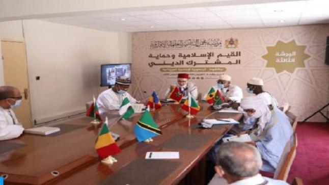 نواكشوط.. "ميثاق العلماء الأفارقة"، وثيقة مذهبية ذات أهمية قصوى في الدفاع عن الدين الإسلامي الحنيف وثوابته المشتركة (لقاء) نواكشوط.. "ميثاق العلماء الأفارقة"، وثيقة مذهبية ذات أهمية قصوى في الدفاع عن الدين الإسلامي الحنيف وثوابته المشتركة (لقاء)