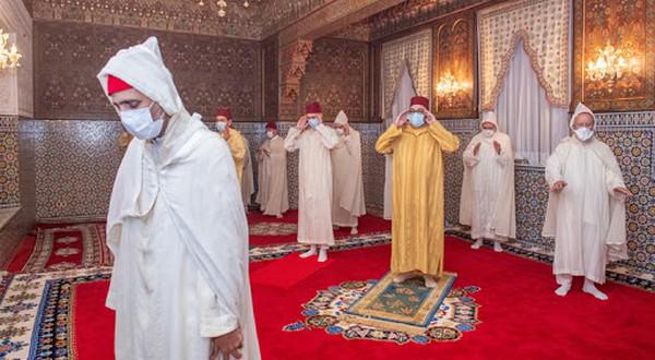 أمير المؤمنين صاحب الجلالة الملك محمد السادس يحيي ليلة القدر المباركة أمير المؤمنين صاحب الجلالة الملك محمد السادس يحيي ليلة القدر المباركة