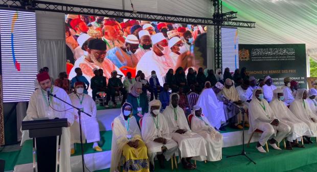 السنغال:توزيع الجوائز على الفائزين في مسابقة مؤسسة محمد السادس للعلماء الأفارقة في حفظ القرآن الكريم وترتيله وتجويده بدكار السنغال:توزيع الجوائز على الفائزين في مسابقة مؤسسة محمد السادس للعلماء الأفارقة في حفظ القرآن الكريم وترتيله وتجويده بدكار