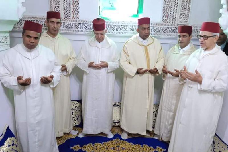 تارودانت.. تسليم هبتين ملكيتين لزاوية سيدي عياد السوسي وشرفاء الزاوية التجانية تارودانت.. تسليم هبتين ملكيتين لزاوية سيدي عياد السوسي وشرفاء الزاوية التجانية