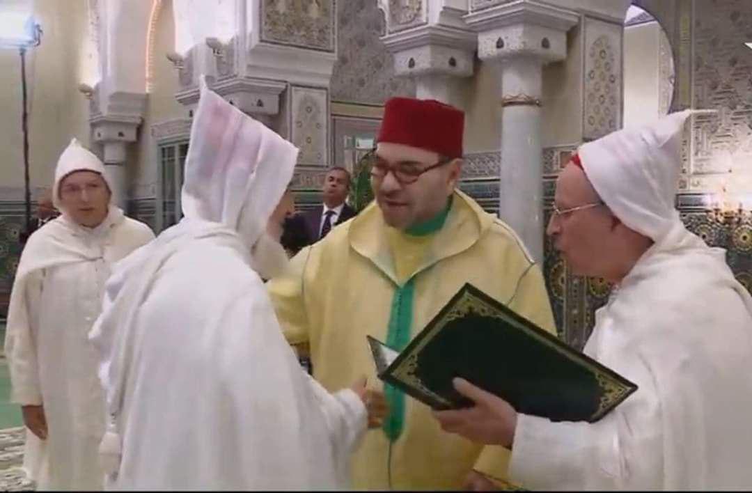 نص الدرس الحسني الثالث الذي ألقاه بين يدي أمير المؤمنين الشيخ مصطفى البحياوي، في موضوع: {عرض الأمانة بين ميثاق الفطرة وكمال الشرعة}  نص الدرس الحسني الثالث الذي ألقاه بين يدي أمير المؤمنين الشيخ مصطفى البحياوي، في موضوع: {عرض الأمانة بين ميثاق الفطرة وكمال الشرعة}