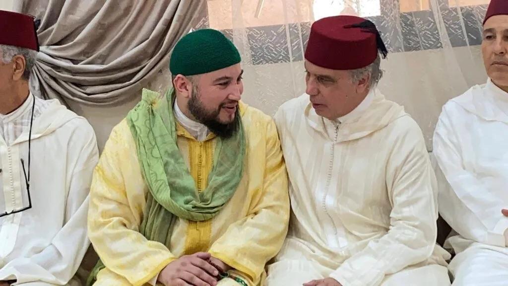 تسليم هبة ملكية لمعاذ القادري تسليم هبة ملكية لمعاذ القادري