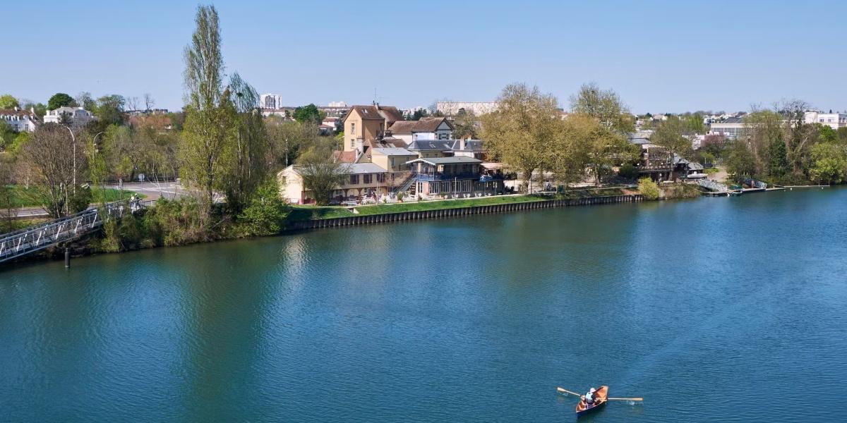 جولة في شاتو… من ضفاف الانطباعيين حتى متحف التصوف: سحر الفن والتاريخ في قلب الغرب الباريسي جولة في شاتو… من ضفاف الانطباعيين حتى متحف التصوف: سحر الفن والتاريخ في قلب الغرب الباريسي