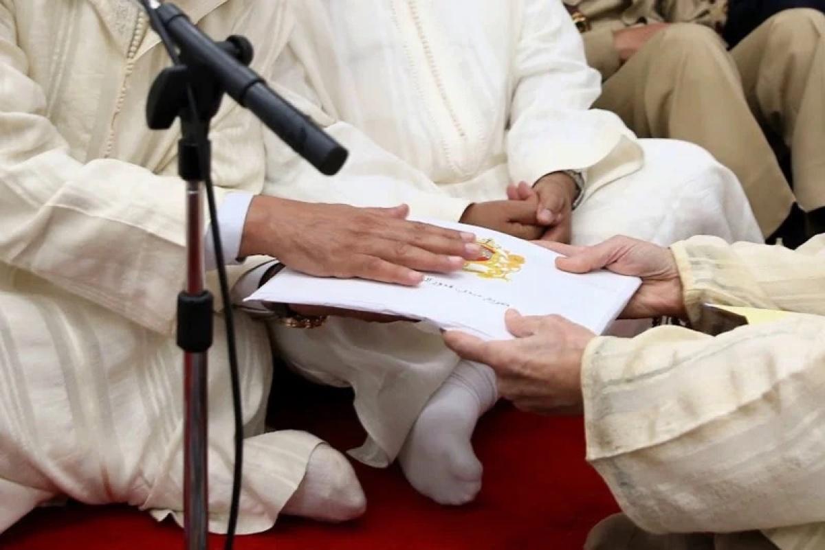 هبة ملكية للشرفاء في تطوان والعرائش هبة ملكية للشرفاء في تطوان والعرائش