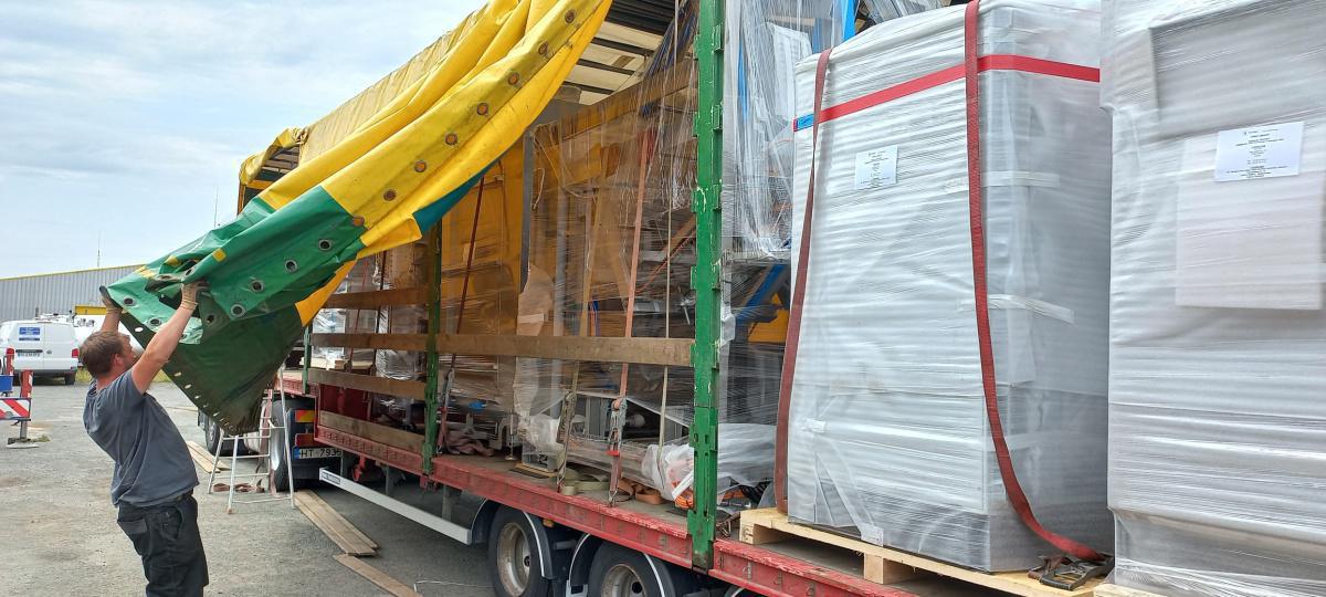 Un marathon sur 4500 km avec 42 camions de matériels Un marathon sur 4500 km avec 42 camions de matériels