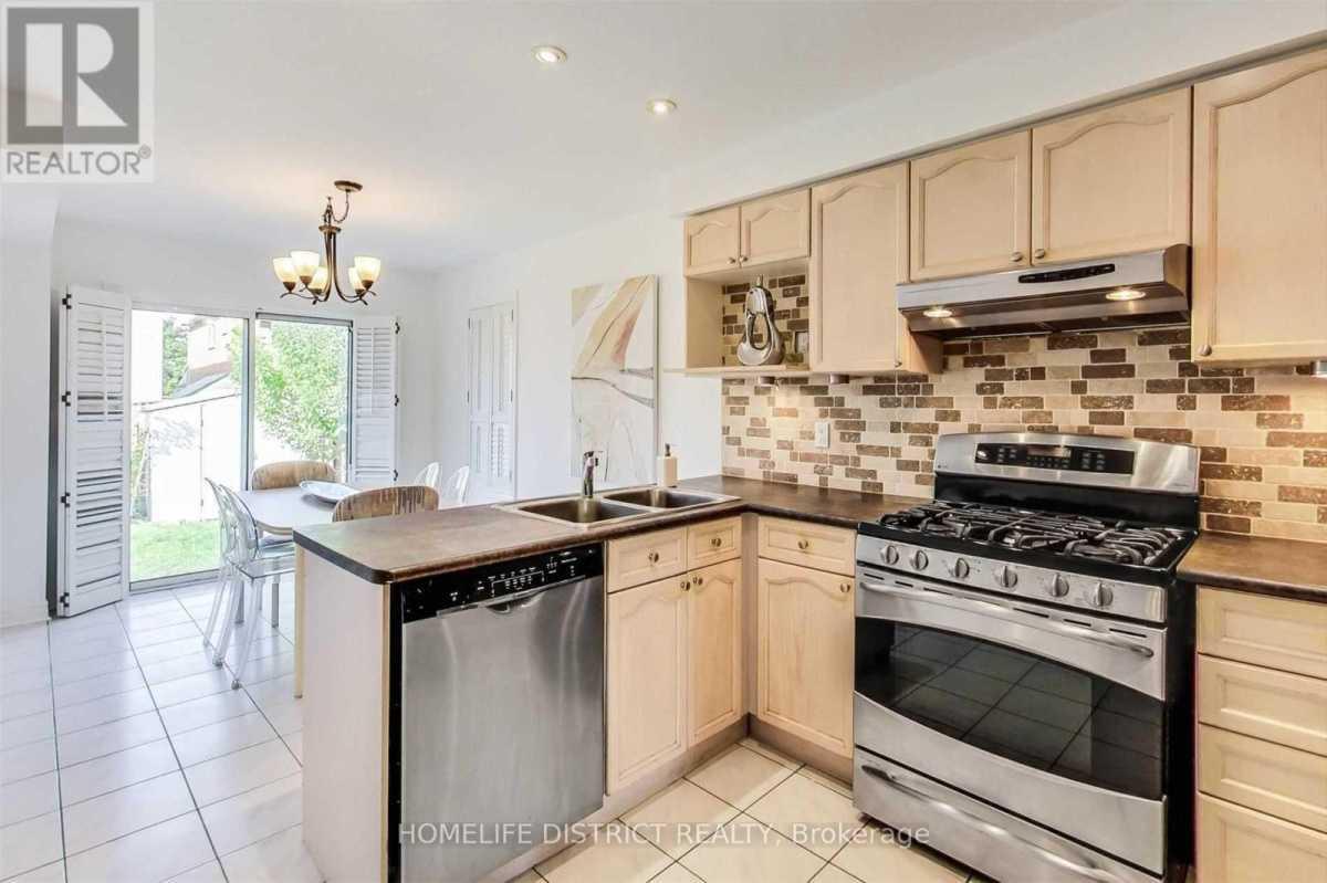 Vaughan L6A2K4 | 3+1 Bed 3 Bath | $3,800 Vaughan L6A2K4 | 3+1 Bed 3 Bath | $3,800