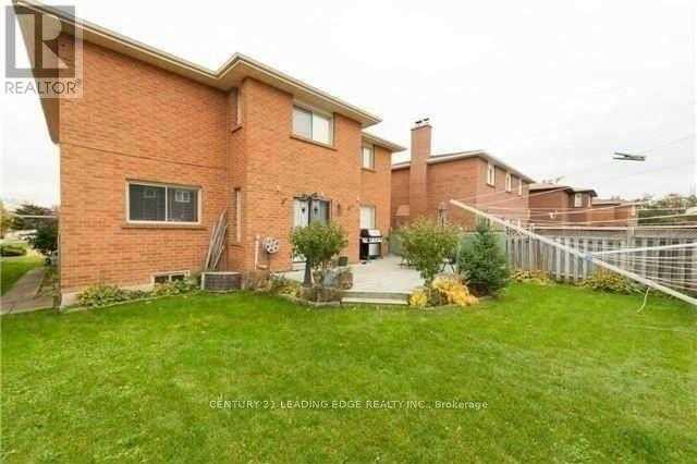 Vaughan L6A1J7 | 3 Bed 3 Bath | $3,500 Vaughan L6A1J7 | 3 Bed 3 Bath | $3,500