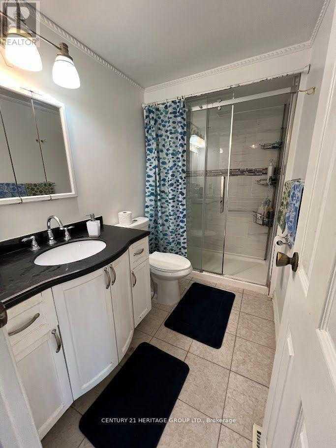 Vaughan L4J3A5 | 3 Bed 3 Bath | $3,800 Vaughan L4J3A5 | 3 Bed 3 Bath | $3,800