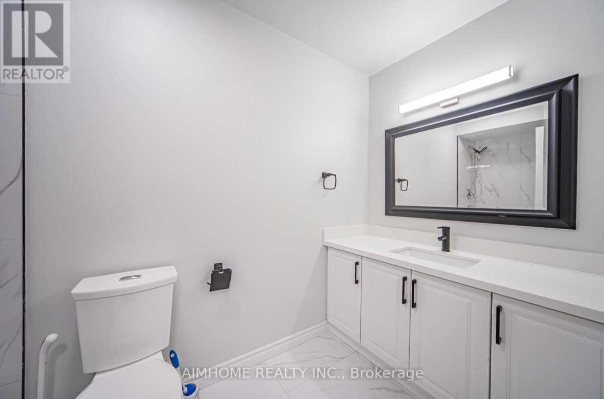 Mississauga L5B1C6 | 3 Bed 2 Bath | $3,000 Mississauga L5B1C6 | 3 Bed 2 Bath | $3,000