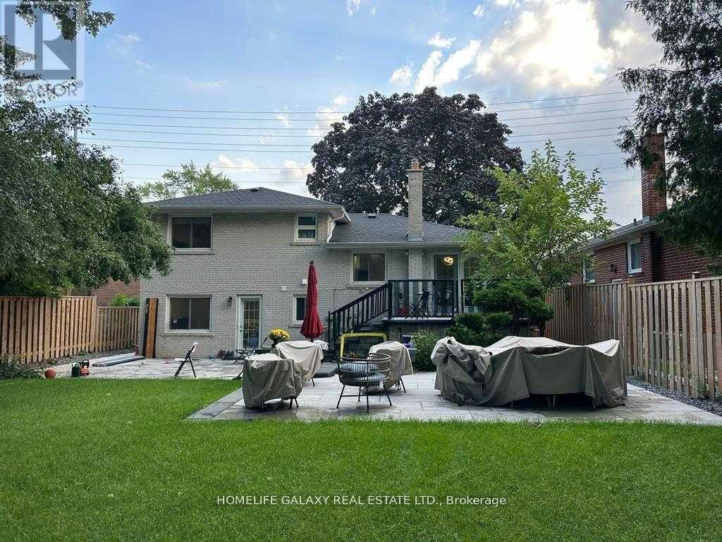 Mississauga L5E2H9 | 4 Bed 3 Bath | $4,900 Mississauga L5E2H9 | 4 Bed 3 Bath | $4,900