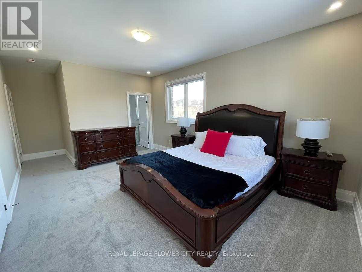 Mississauga L5E2N7 | 4 Bed 3 Bath | $4,800 Mississauga L5E2N7 | 4 Bed 3 Bath | $4,800