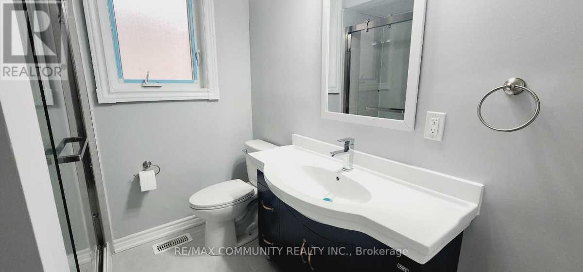 Toronto | MAIN 3 Bed 1 Bath | $2,900 Toronto | MAIN 3 Bed 1 Bath | $2,900