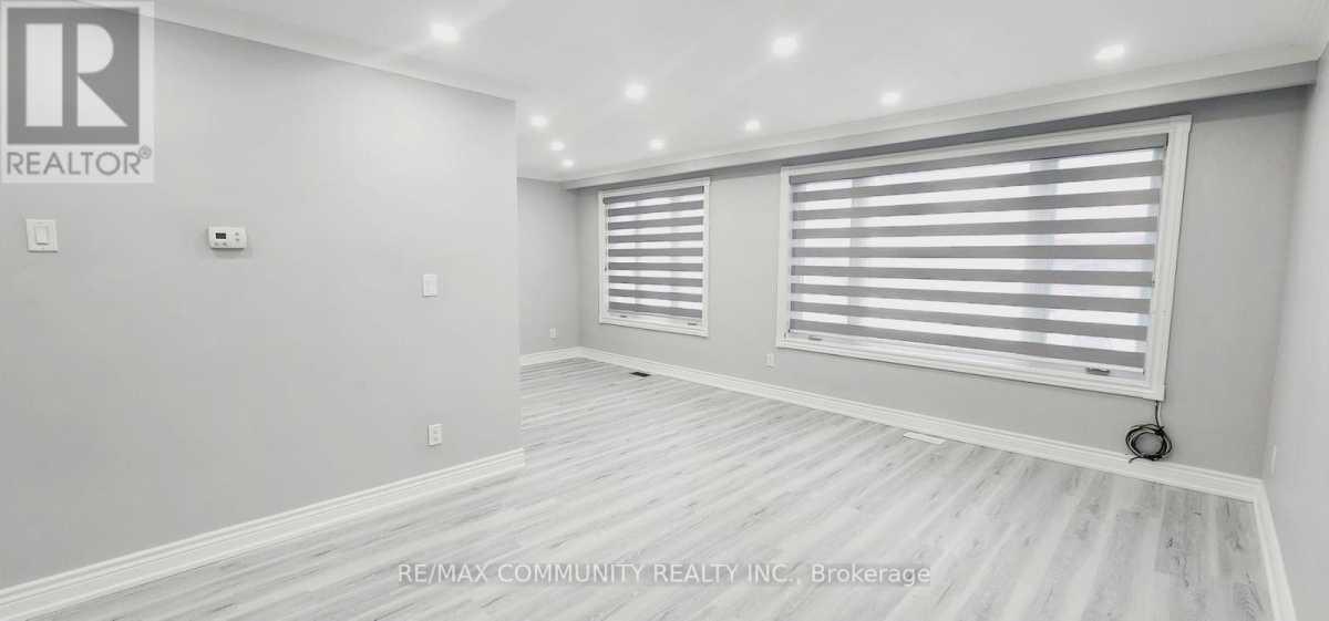 Toronto | MAIN 3 Bed 1 Bath | $2,900 Toronto | MAIN 3 Bed 1 Bath | $2,900