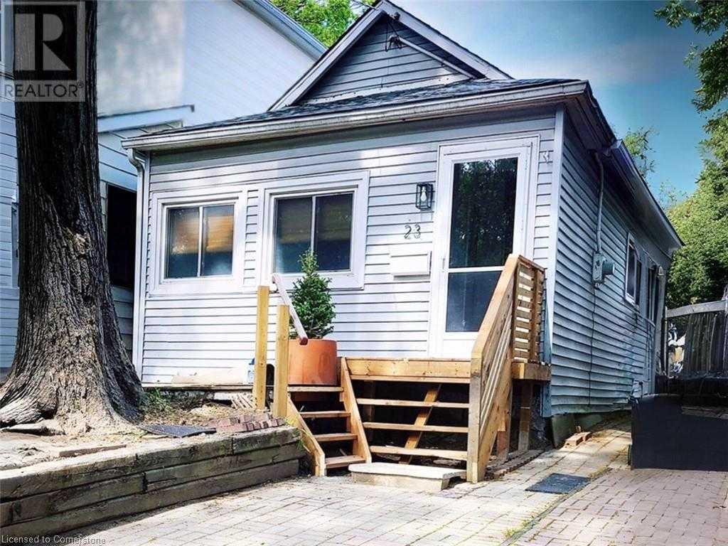 Scarborough M1L3B1 | 2 Bed 1 Bath | $3,400 Scarborough M1L3B1 | 2 Bed 1 Bath | $3,400