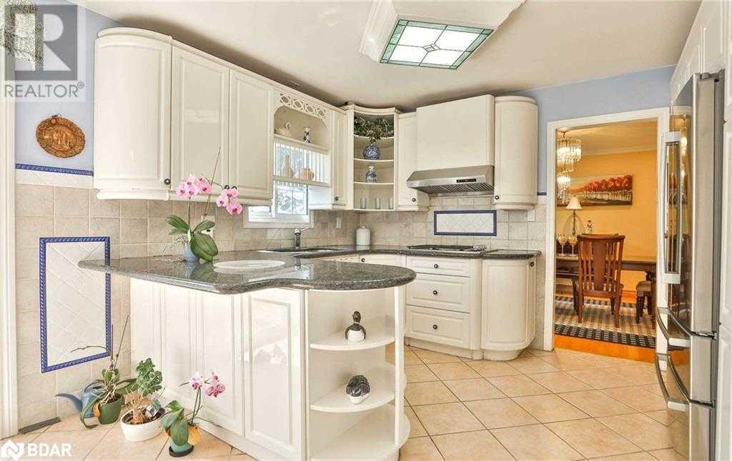 Mississauga L5K1H9 | 4+1 Bed 4 Bath | $5,200 Mississauga L5K1H9 | 4+1 Bed 4 Bath | $5,200