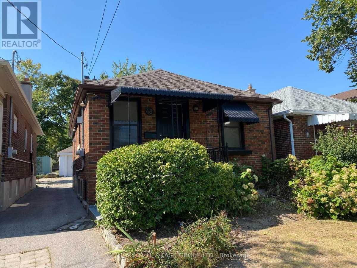 Toronto M8V3H4 | 2 Bed 2 Bath | $3,350 Toronto M8V3H4 | 2 Bed 2 Bath | $3,350